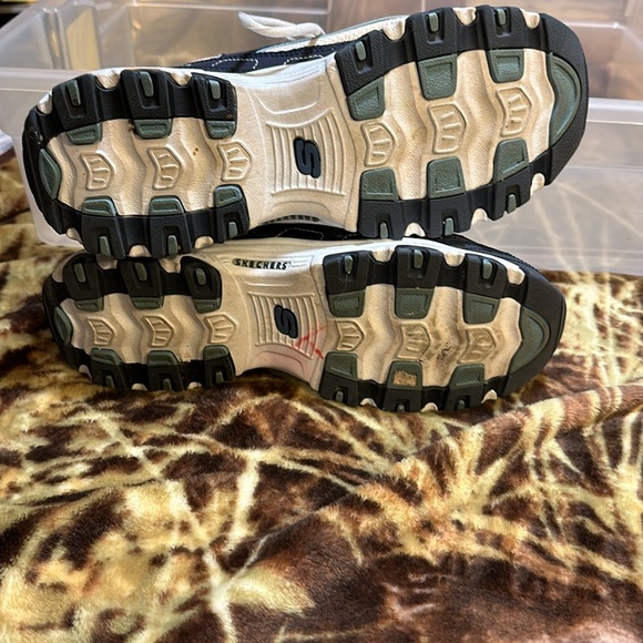 Skechers Memory foam Air Cooled. Womens Sz 11 - Picture 3 of 7